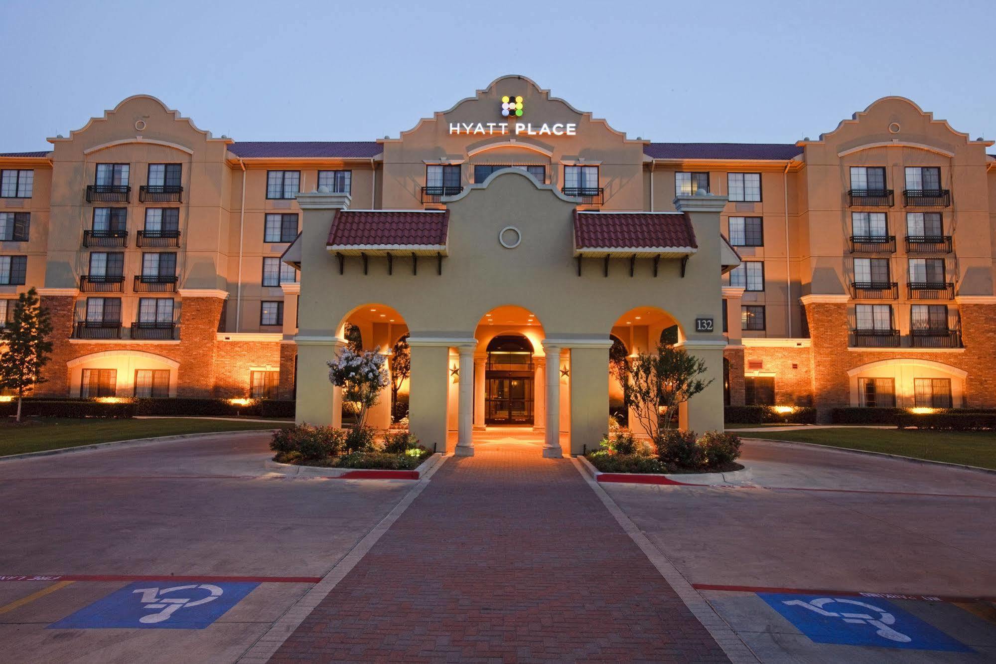 Hyatt Place Fort Worth Stockyard Exterior photo